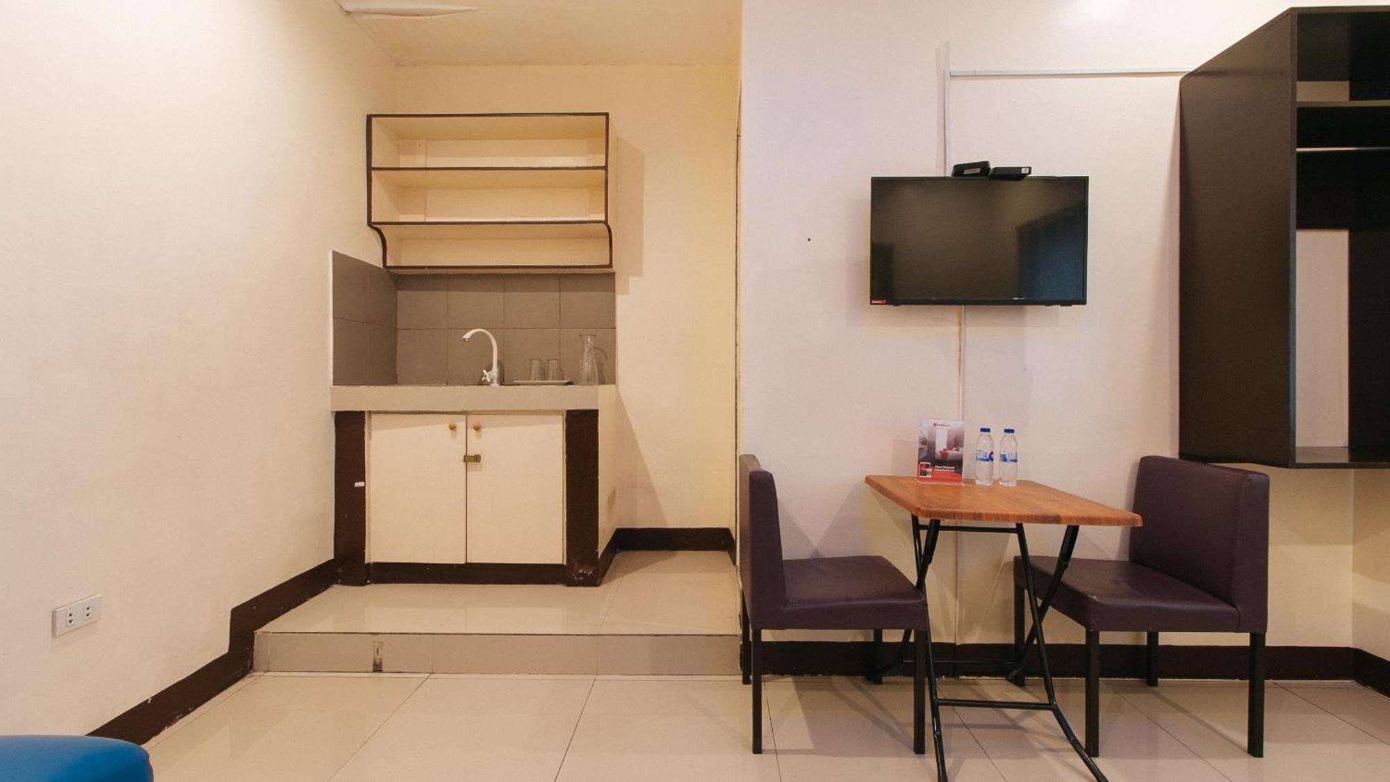 Reddoorz At V-Cat Apartelle Sampaloc Manila Bagian luar foto