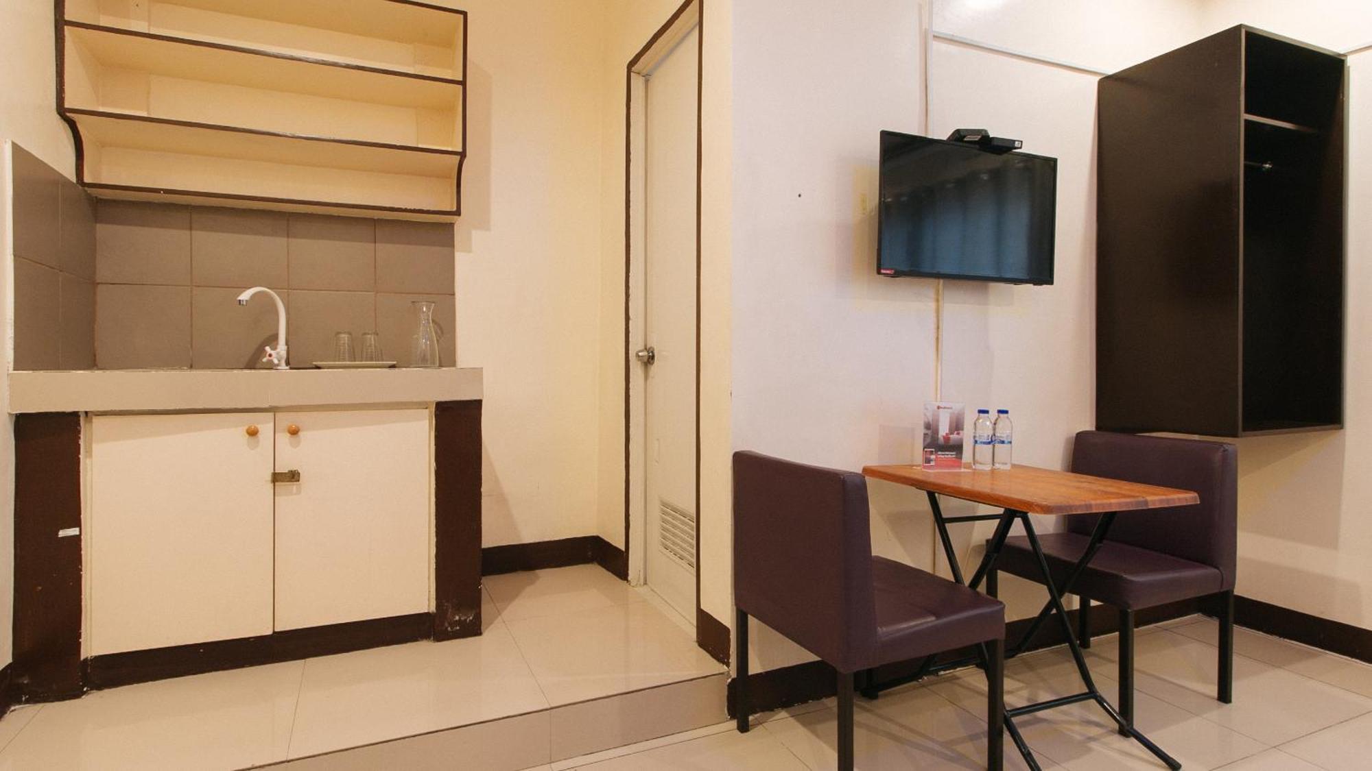Reddoorz At V-Cat Apartelle Sampaloc Manila Bagian luar foto