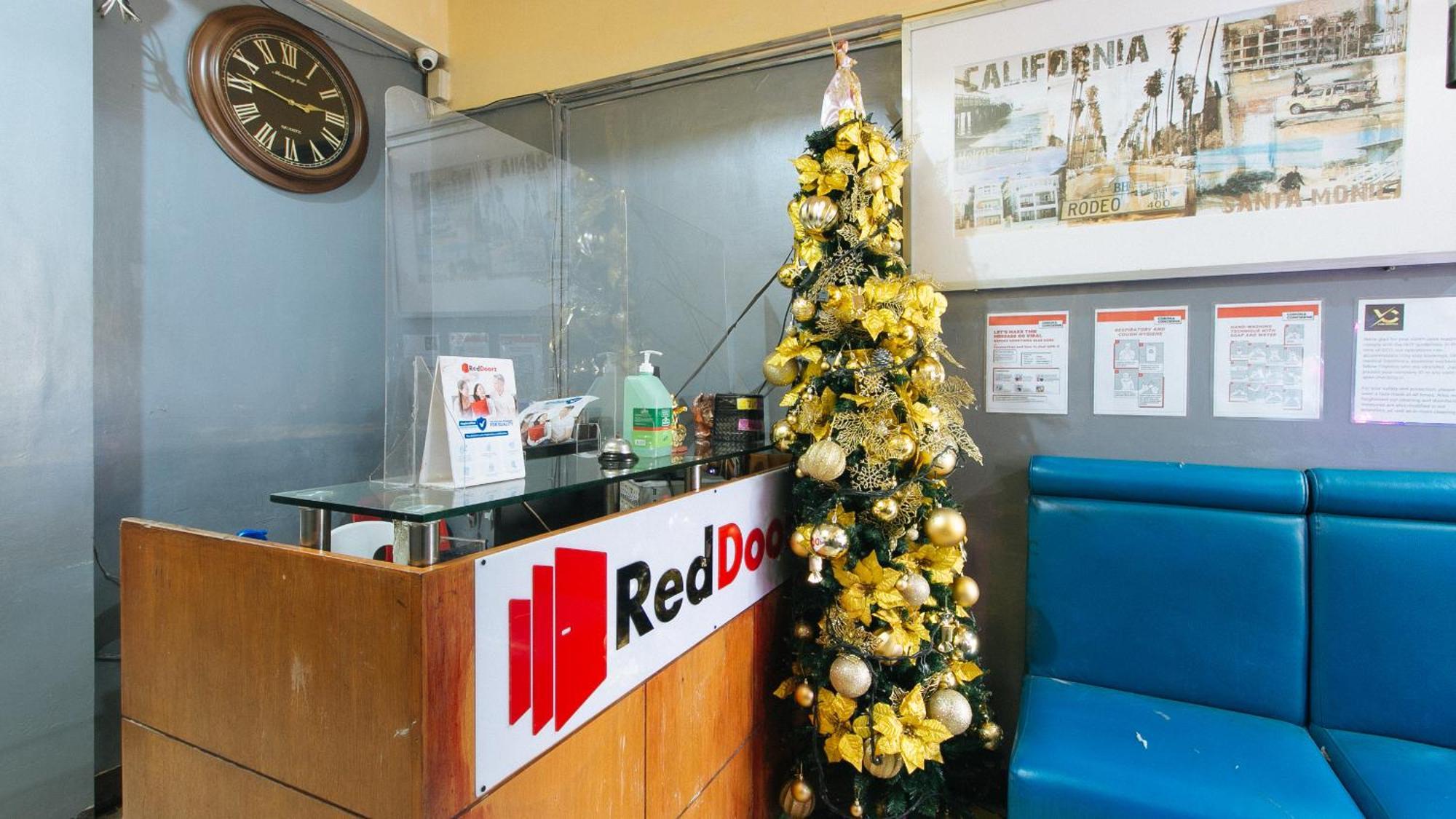 Reddoorz At V-Cat Apartelle Sampaloc Manila Bagian luar foto