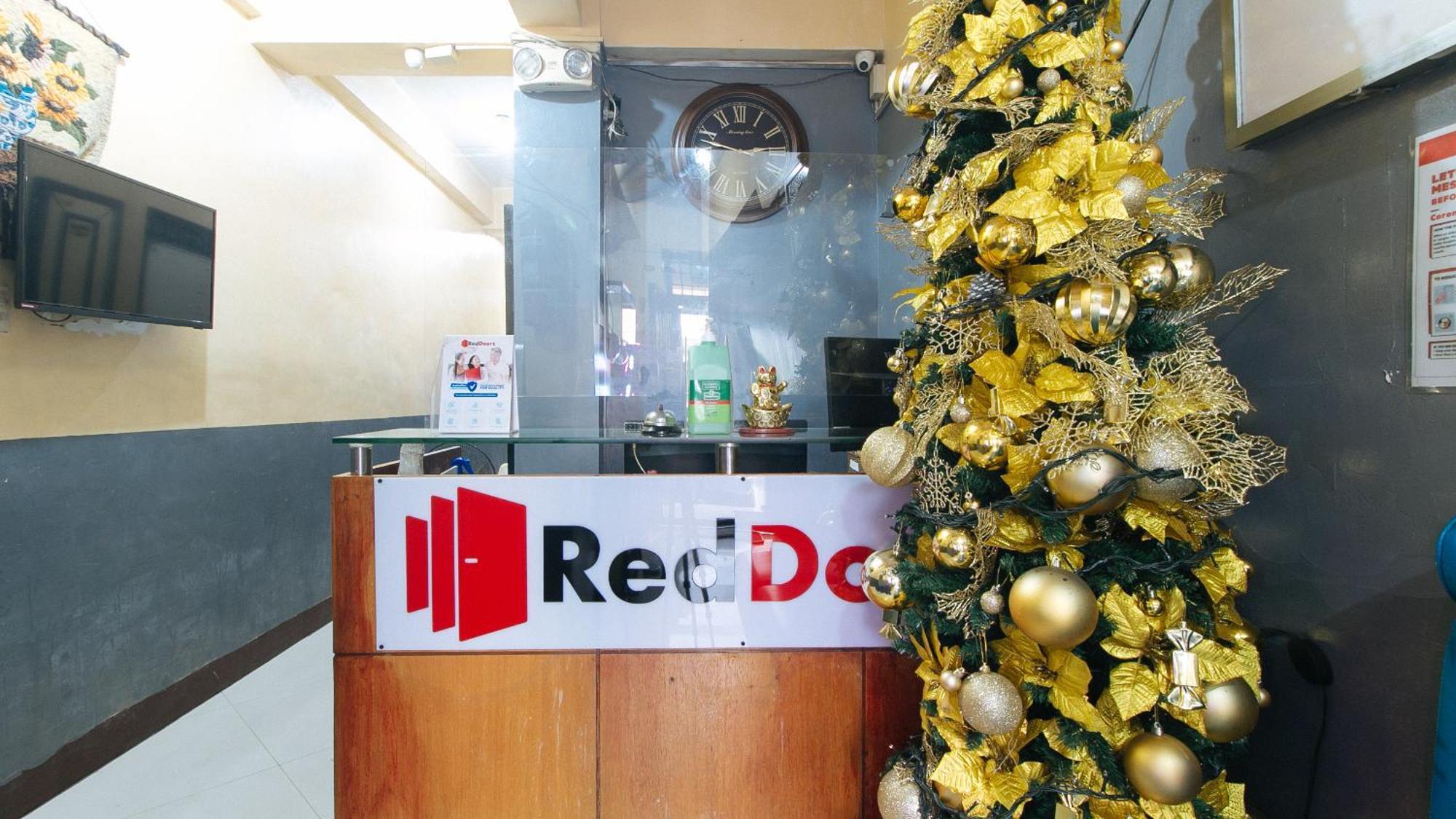 Reddoorz At V-Cat Apartelle Sampaloc Manila Bagian luar foto