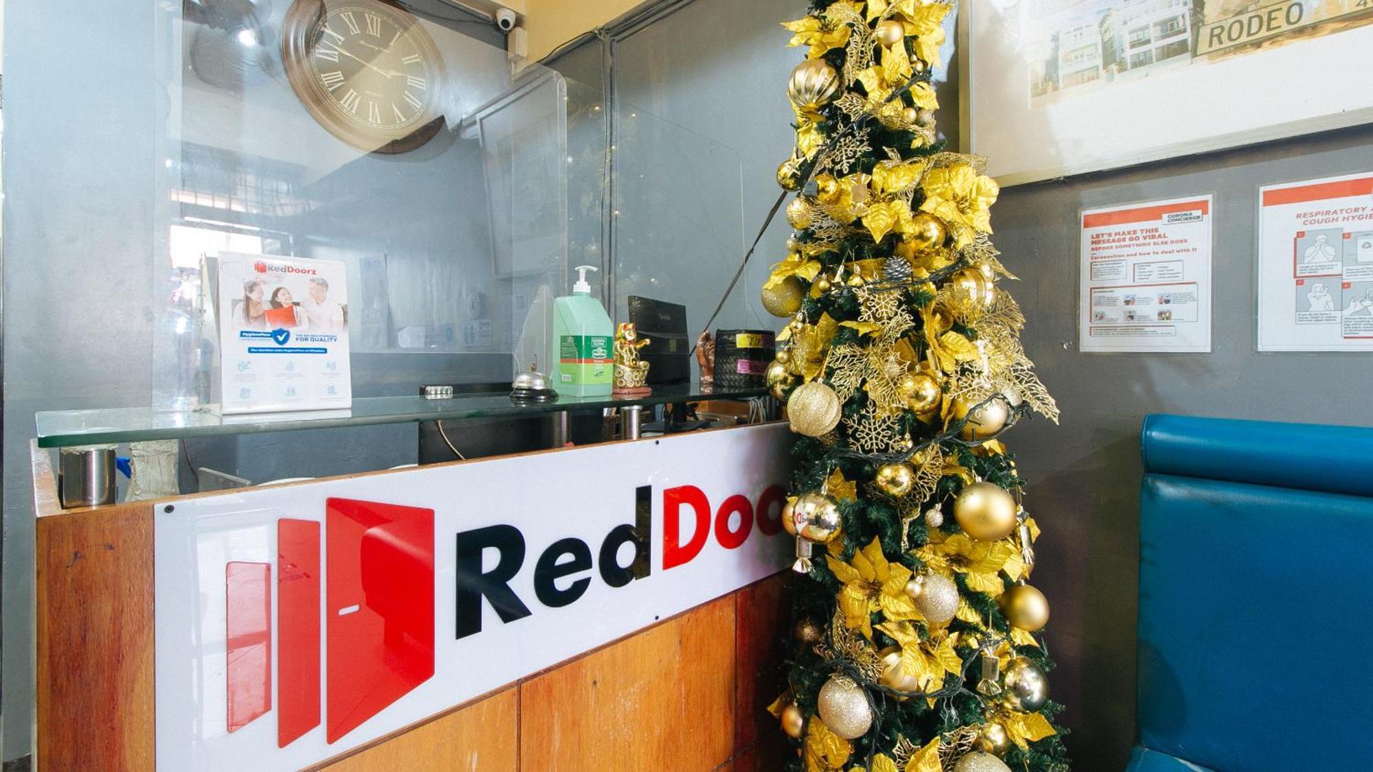 Reddoorz At V-Cat Apartelle Sampaloc Manila Bagian luar foto