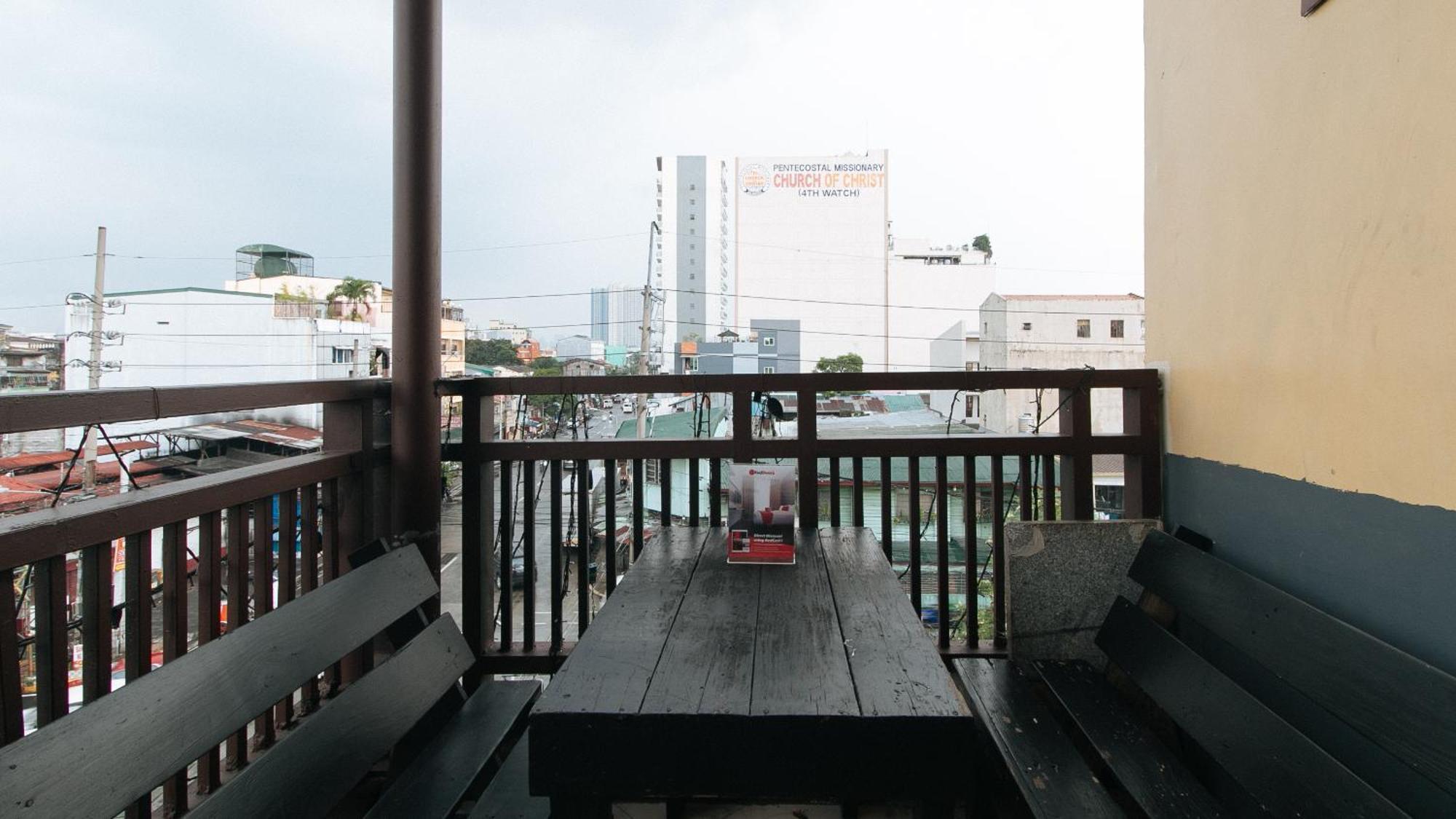 Reddoorz At V-Cat Apartelle Sampaloc Manila Bagian luar foto