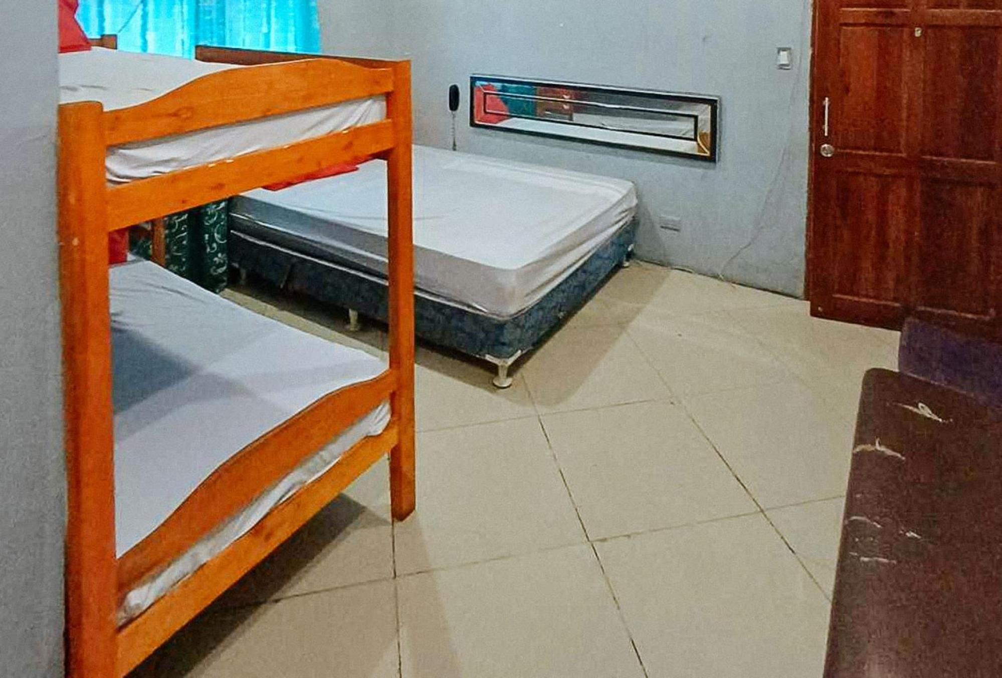 Reddoorz At V-Cat Apartelle Sampaloc Manila Bagian luar foto